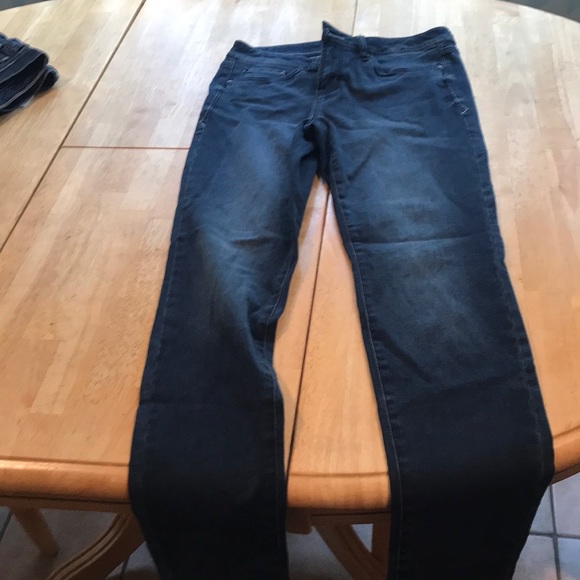 Kensie Jeggins - Picture 2 of 5